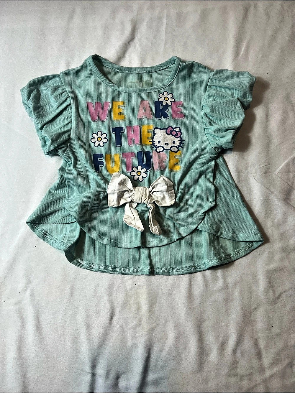 Hello Kitty graphic top Ruffle Sleeve Top in Green Size 3T